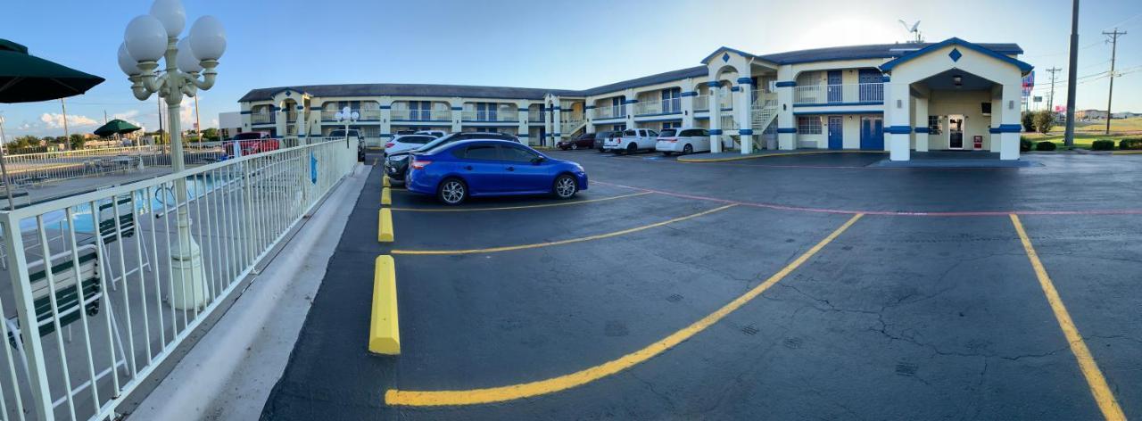 Travelodge By Wyndham Killeen/Fort Hood Экстерьер фото